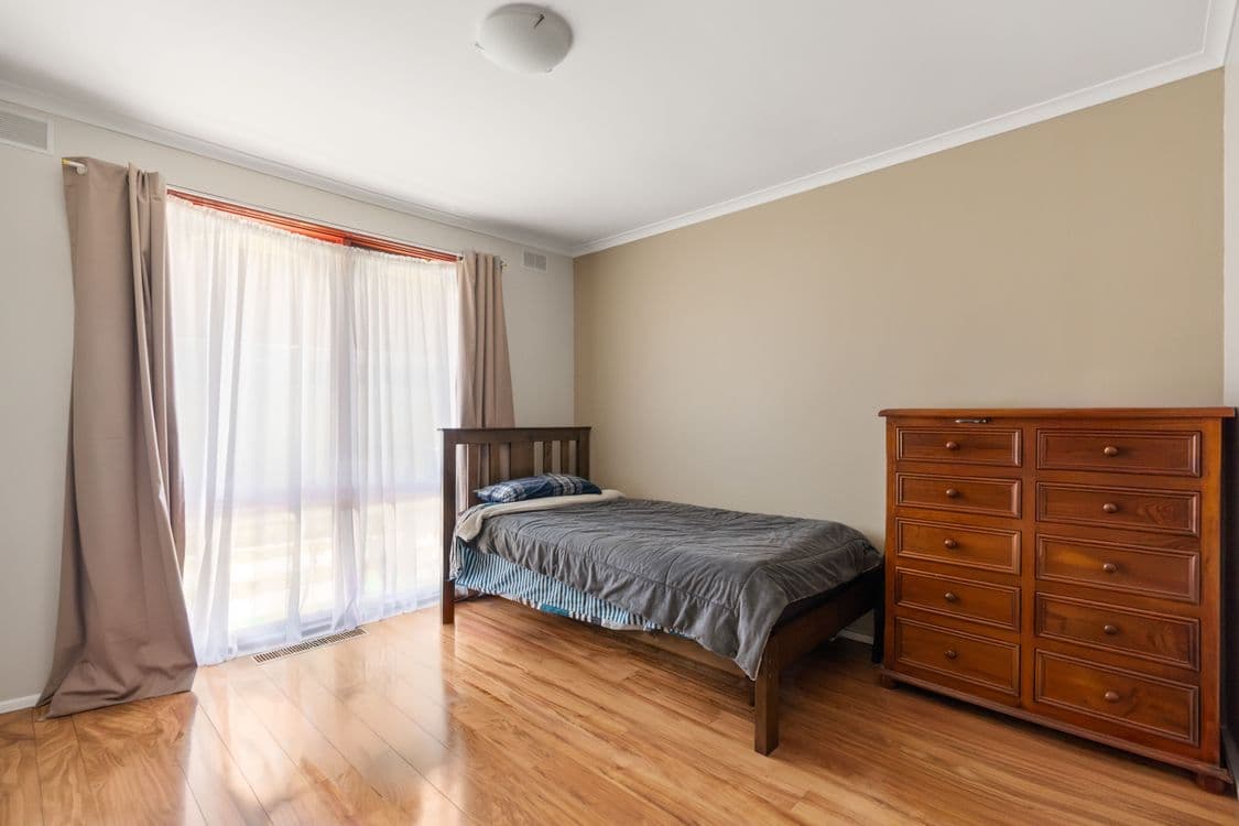 4 Lillian Street, CRANBOURNE, VIC 3977, Cranbourne - Thumbnail 6