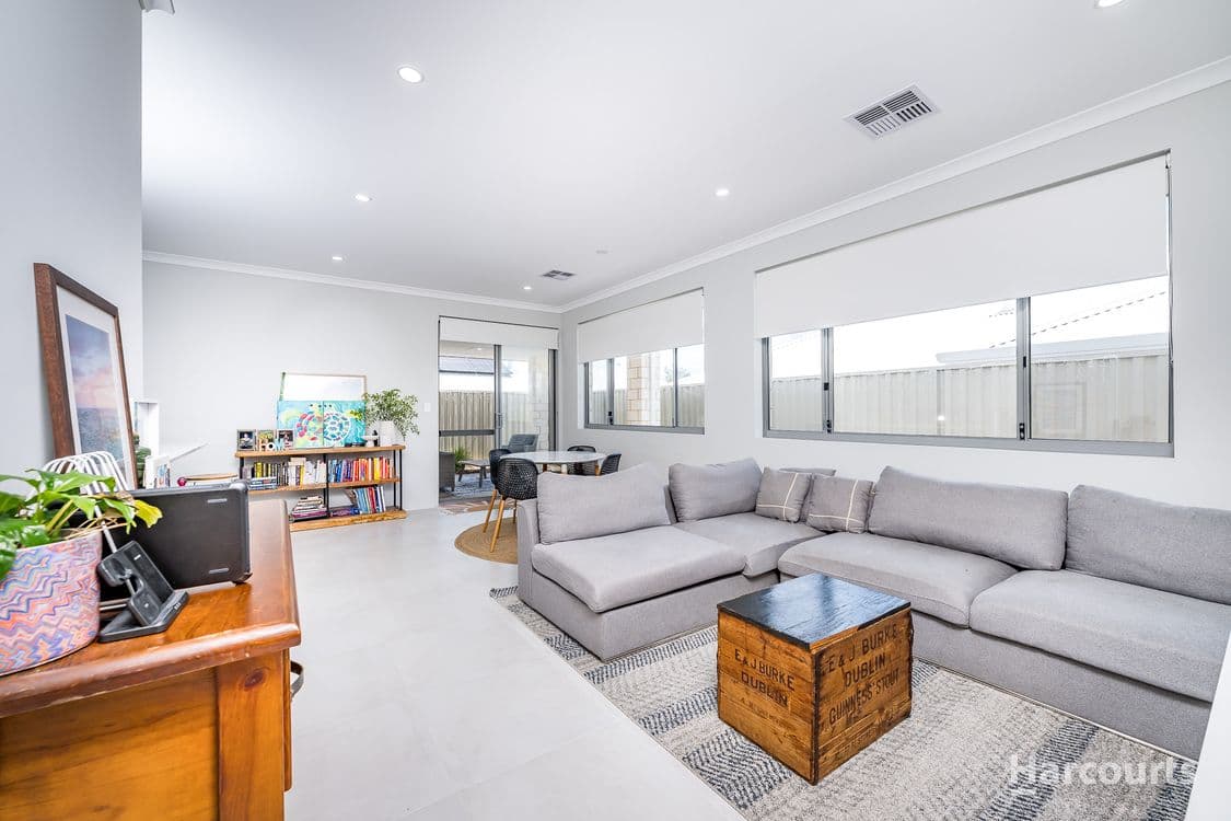 4 Mayflower Avenue, ALKIMOS, WA 6038, Alkimos - Thumbnail 4
