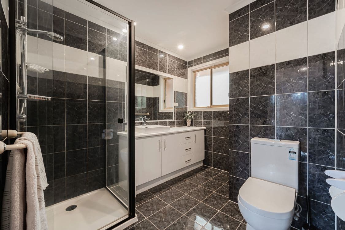 8 Morey Court, ROXBURGH PARK, VIC 3064, Roxburgh Park - Thumbnail 5