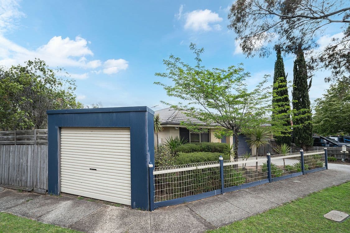 10 Purcell Crescent, ROXBURGH PARK, VIC 3064, Roxburgh Park - Thumbnail 4