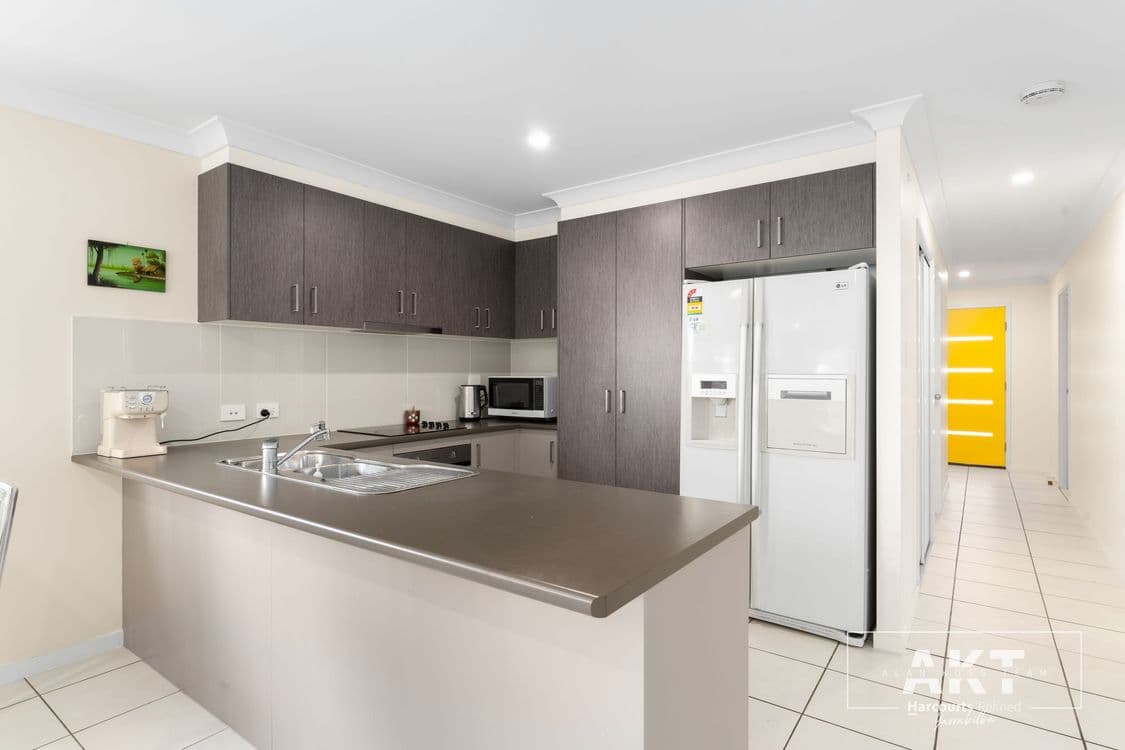 16 Sepia Street, YARRABILBA, QLD 4207, Yarrabilba - Thumbnail 6