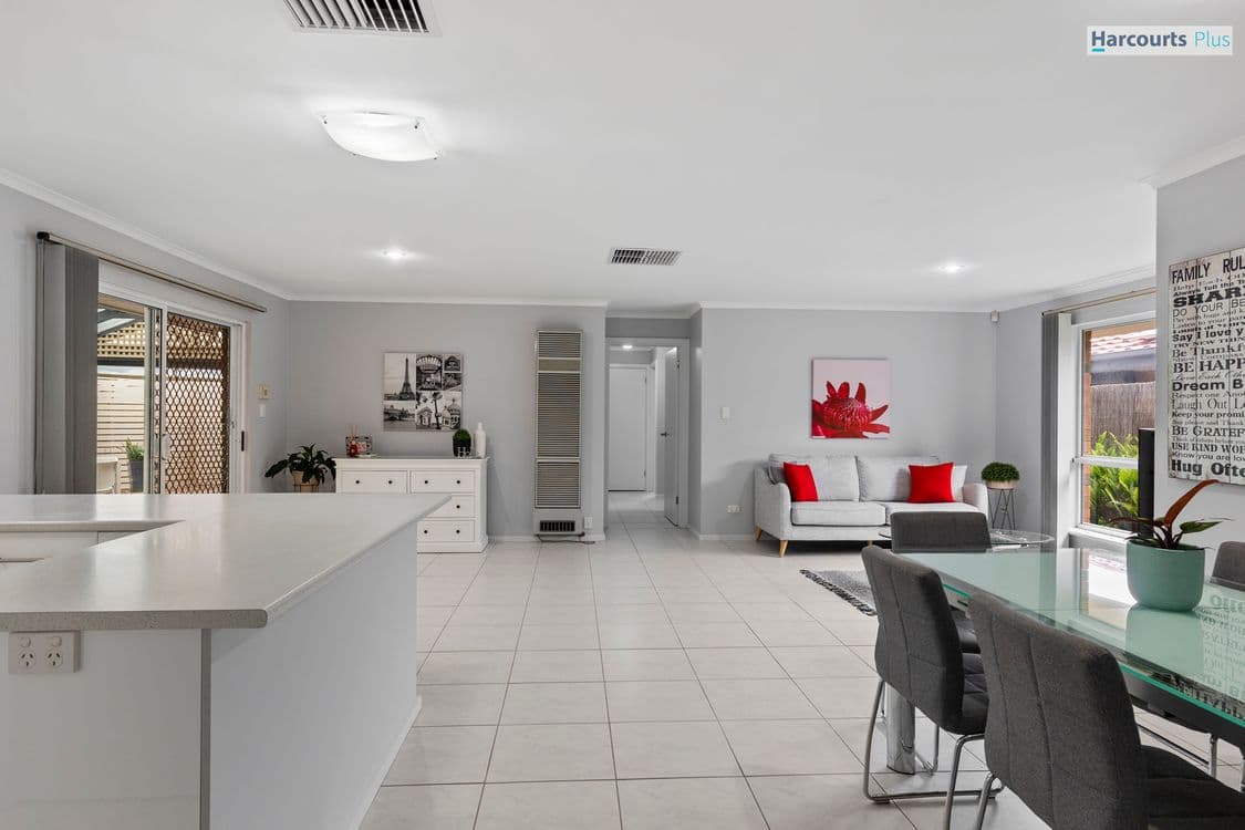 10 Glenway Road, HALLETT COVE, SA 5158, Hallett Cove - Thumbnail 8