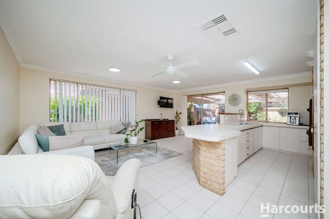 2 Ballantrae Court, KINGSLEY, WA 6026, Kingsley - Thumbnail 2
