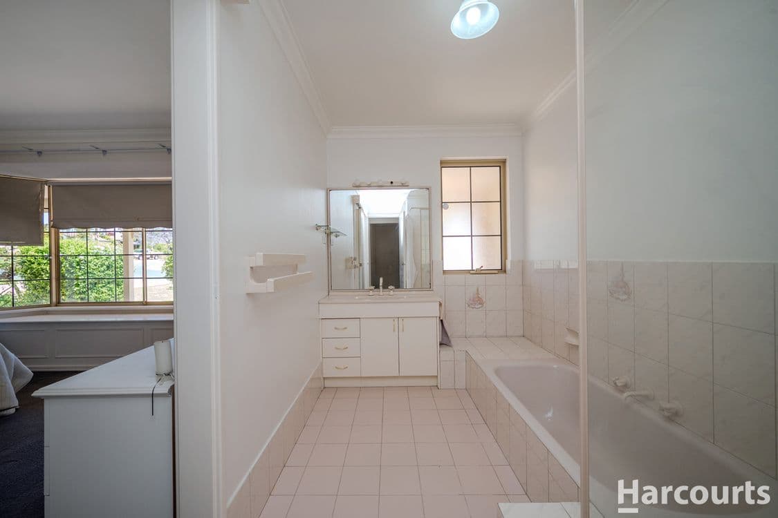 2 Ballantrae Court, KINGSLEY, WA 6026, Kingsley - Thumbnail 7
