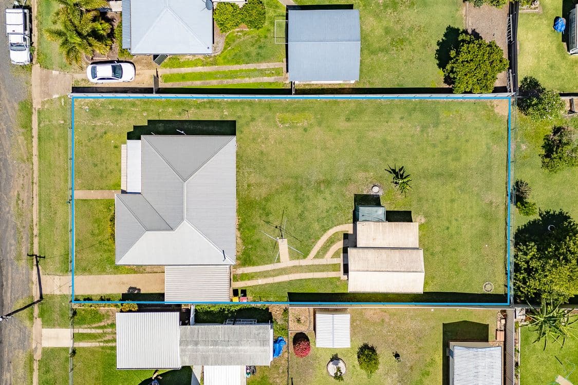 39 Tarakan Street, SVENSSON HEIGHTS, QLD 4670, Svensson Heights - Thumbnail 3