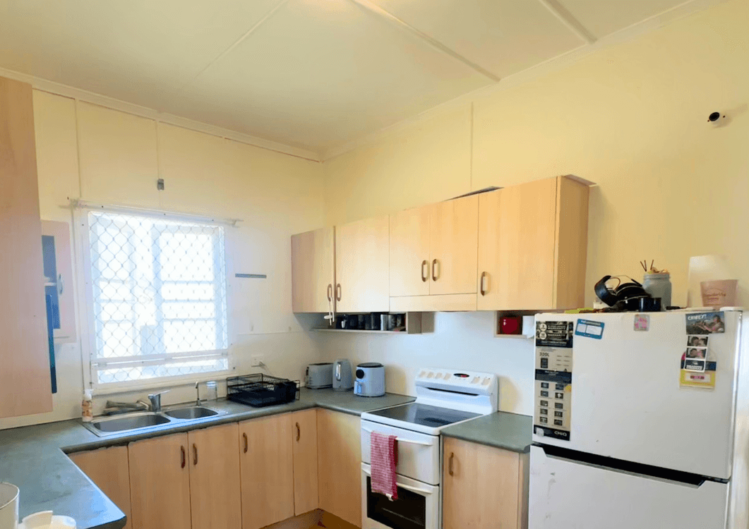 39 Tarakan Street, SVENSSON HEIGHTS, QLD 4670, Svensson Heights - Thumbnail 4