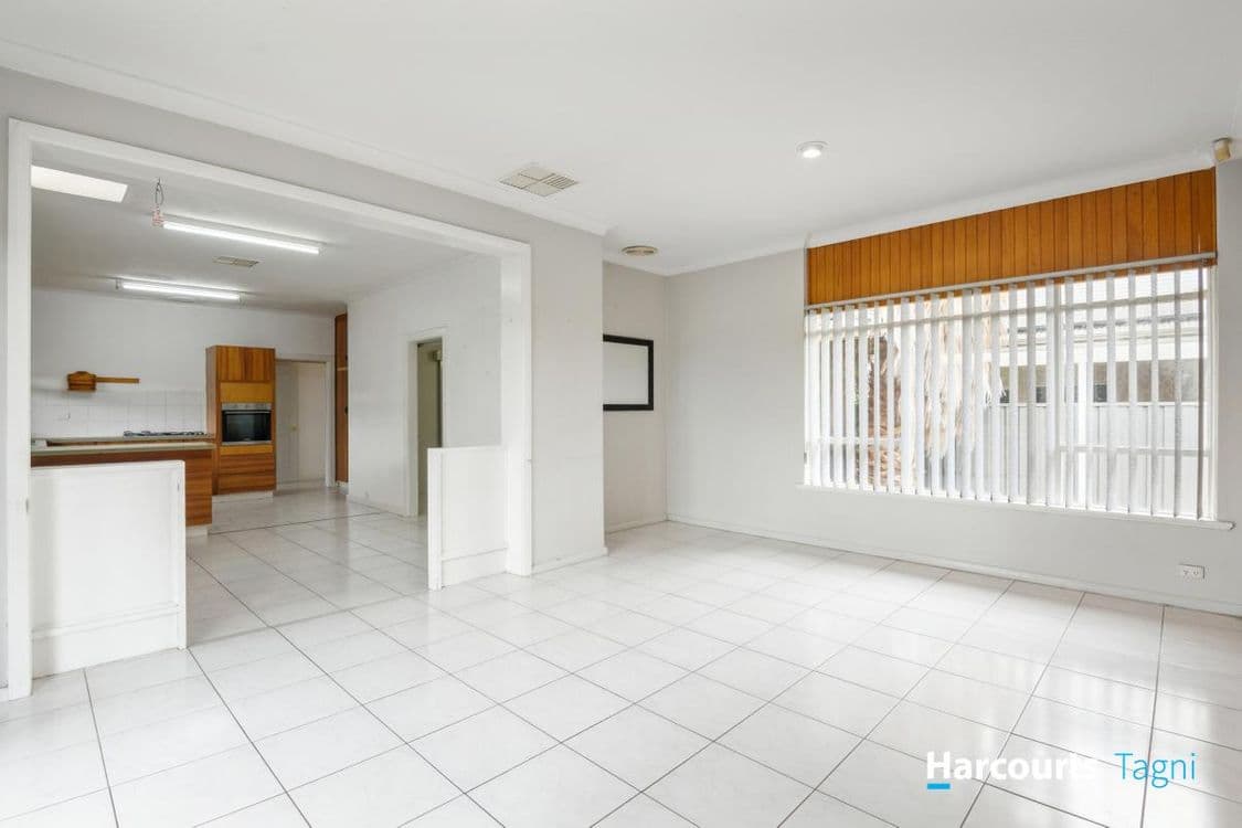 4 Salisbury Avenue, MORPHETT VALE, SA 5162, Morphett Vale - Thumbnail 8
