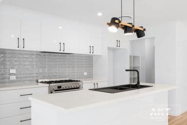 4 Petermann Circuit, YARRABILBA, QLD 4207, Yarrabilba - Image 1