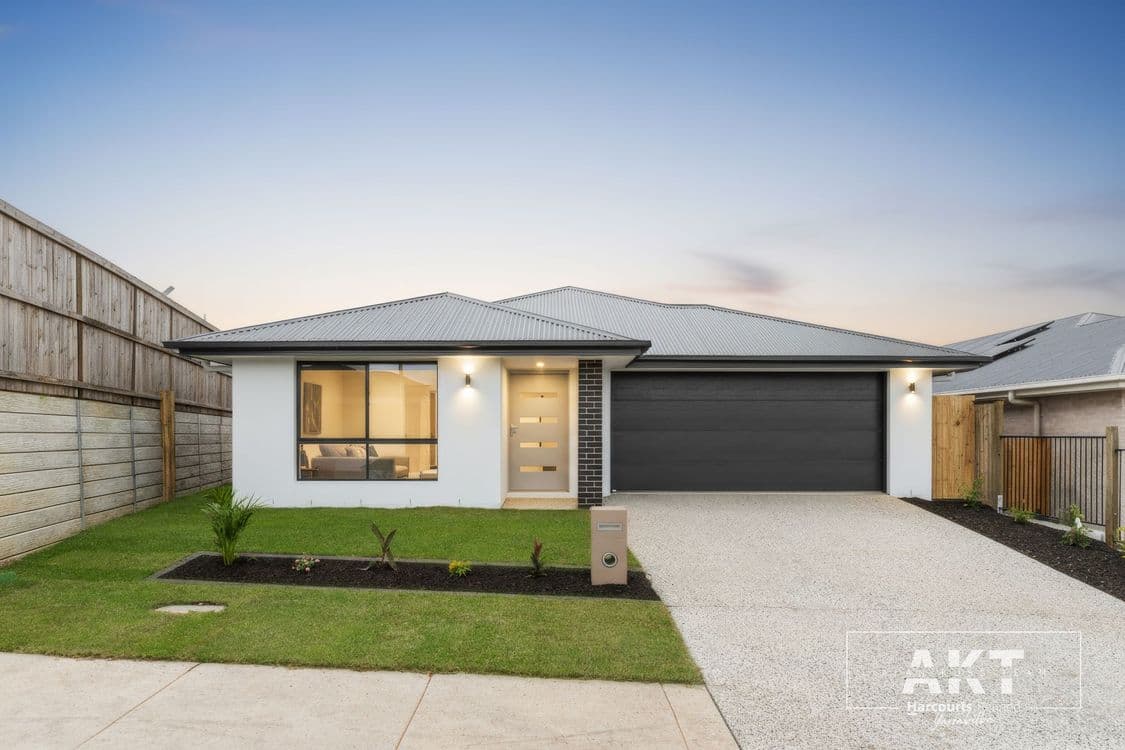4 Petermann Circuit, YARRABILBA, QLD 4207, Yarrabilba - Thumbnail 4