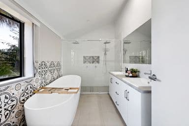 19 Sandpiper Court, SLADE POINT, QLD 4740, Slade Point - Image 1