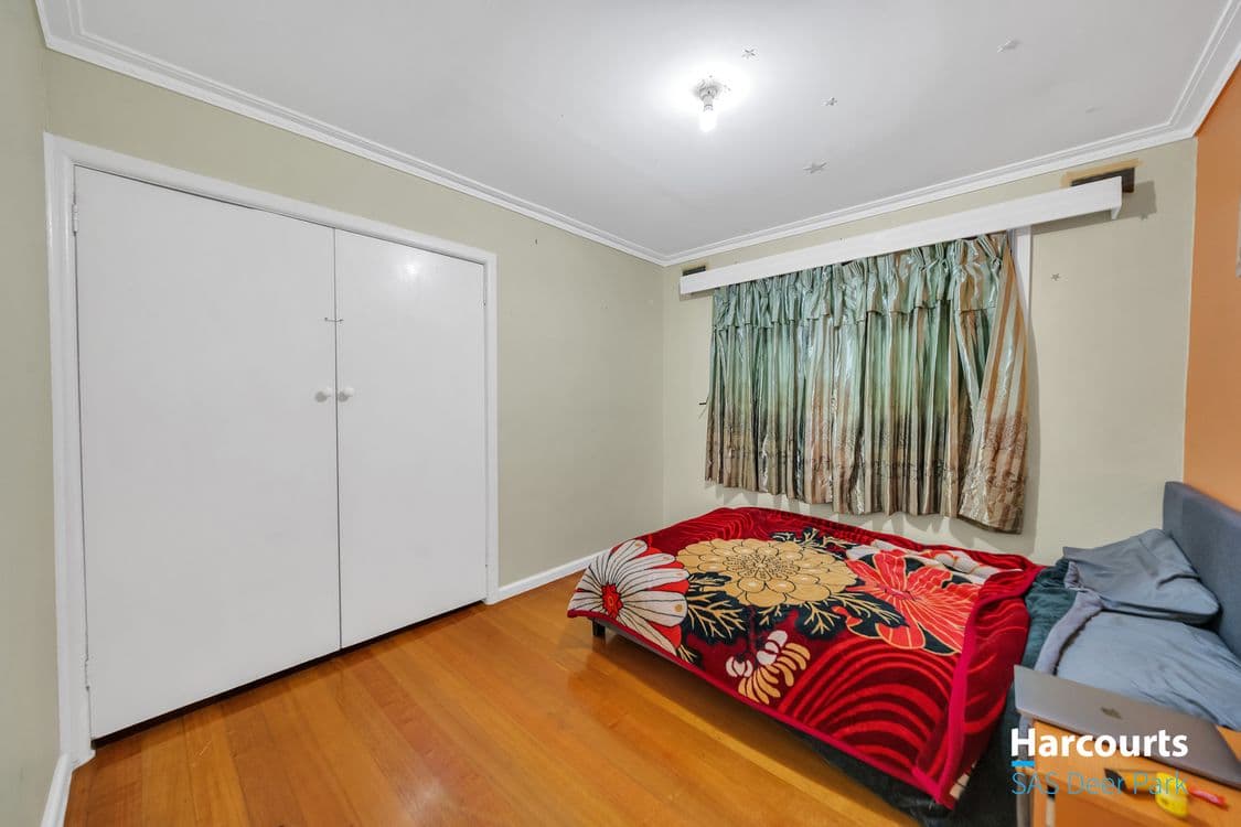 24 Thorndon Drive, ST ALBANS, VIC 3021, St Albans - Thumbnail 5