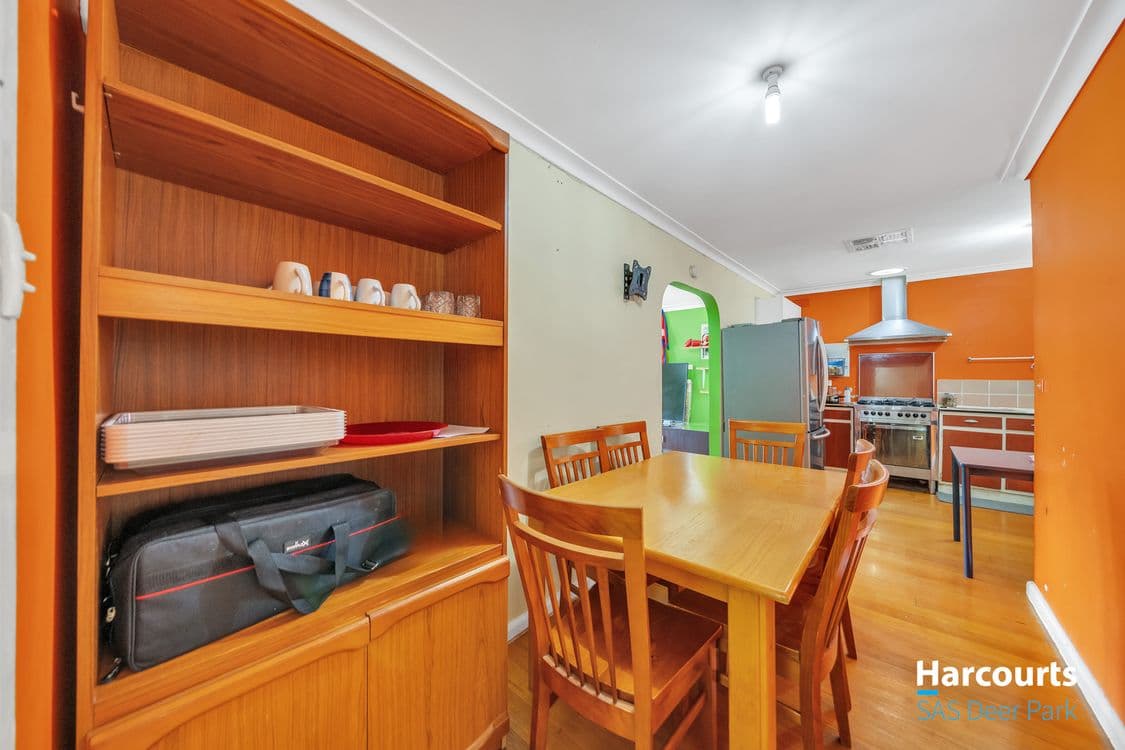 24 Thorndon Drive, ST ALBANS, VIC 3021, St Albans - Thumbnail 6