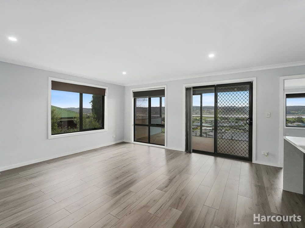 30 Roberts Crescent, NEWNHAM, TAS 7248, Newnham - Thumbnail 7