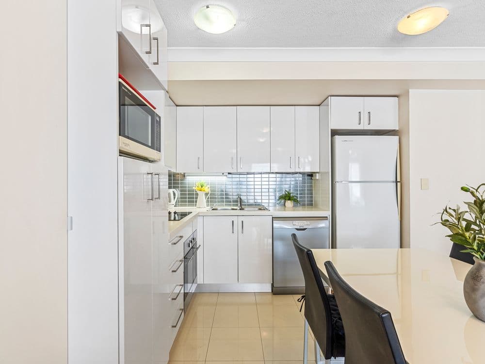 24/108 Nicholson Street, GREENSLOPES, QLD 4120, Greenslopes - Thumbnail 2