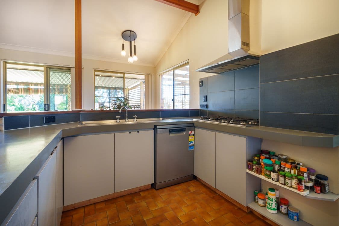11 Wandoo Street, MANJIMUP, WA 6258, Manjimup - Thumbnail 5