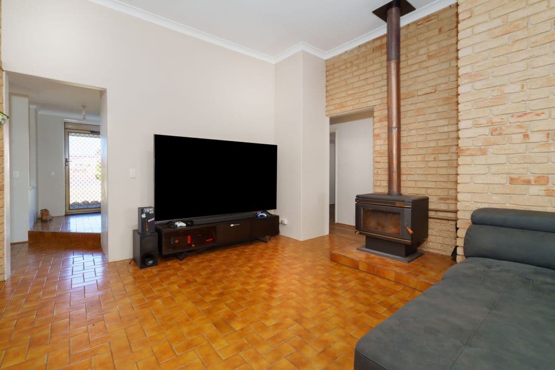 11 Wandoo Street, MANJIMUP, WA 6258, Manjimup - Thumbnail 7