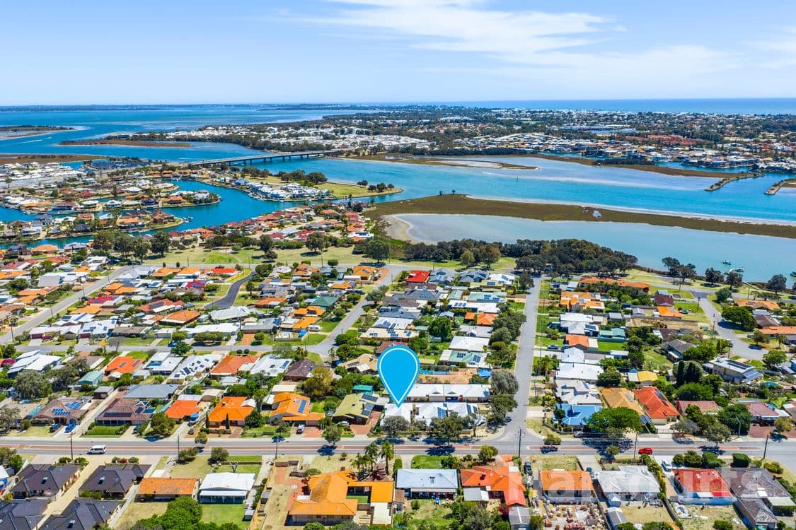 1/19 Mckerracher Street, DUDLEY PARK, WA 6210, Dudley Park - Thumbnail 2