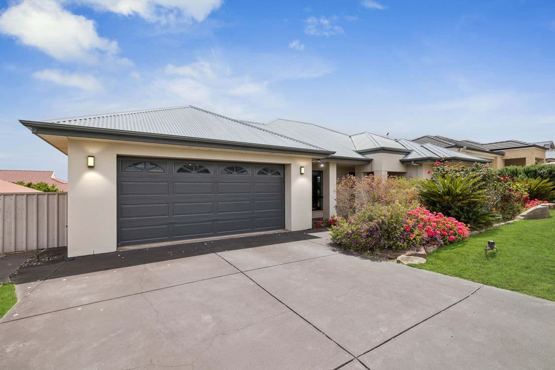 10 Semaphore Place, SEAFORD RISE, SA 5169, Seaford Rise - Thumbnail 2