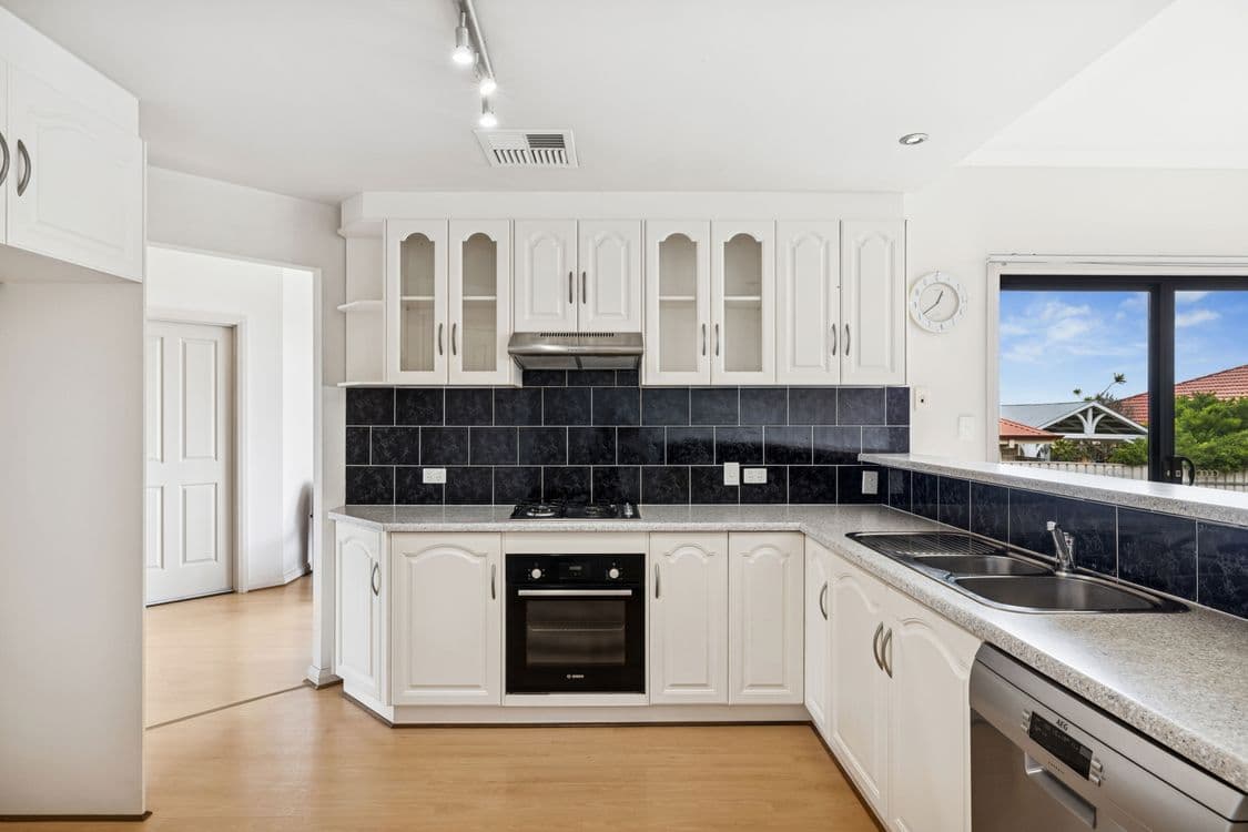 10 Semaphore Place, SEAFORD RISE, SA 5169, Seaford Rise - Thumbnail 3