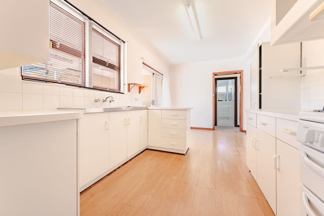 38 Churchill Avenue, DUDLEY PARK, WA 6210, Dudley Park - Thumbnail 8