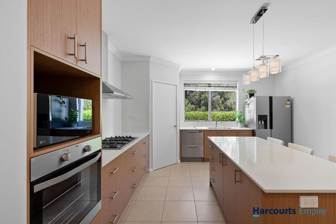 122 Empire Avenue, WEMBLEY DOWNS, WA 6019, Wembley Downs - Thumbnail 7