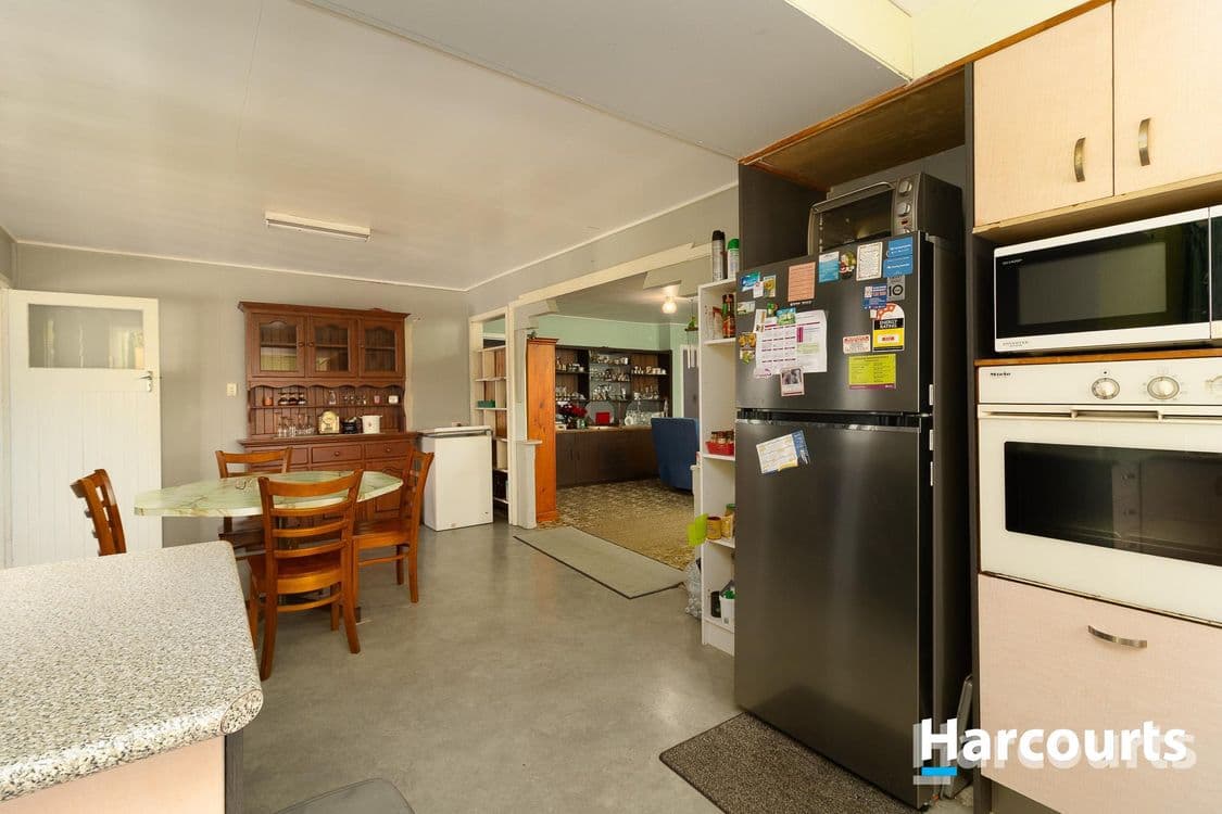 22 Bingera Street, BUNDABERG WEST, QLD 4670, Bundaberg West - Thumbnail 8