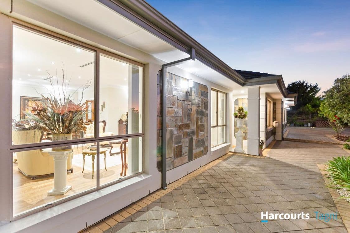 11 Ayrebank Rise, ABERFOYLE PARK, SA 5159, Aberfoyle Park - Thumbnail 3