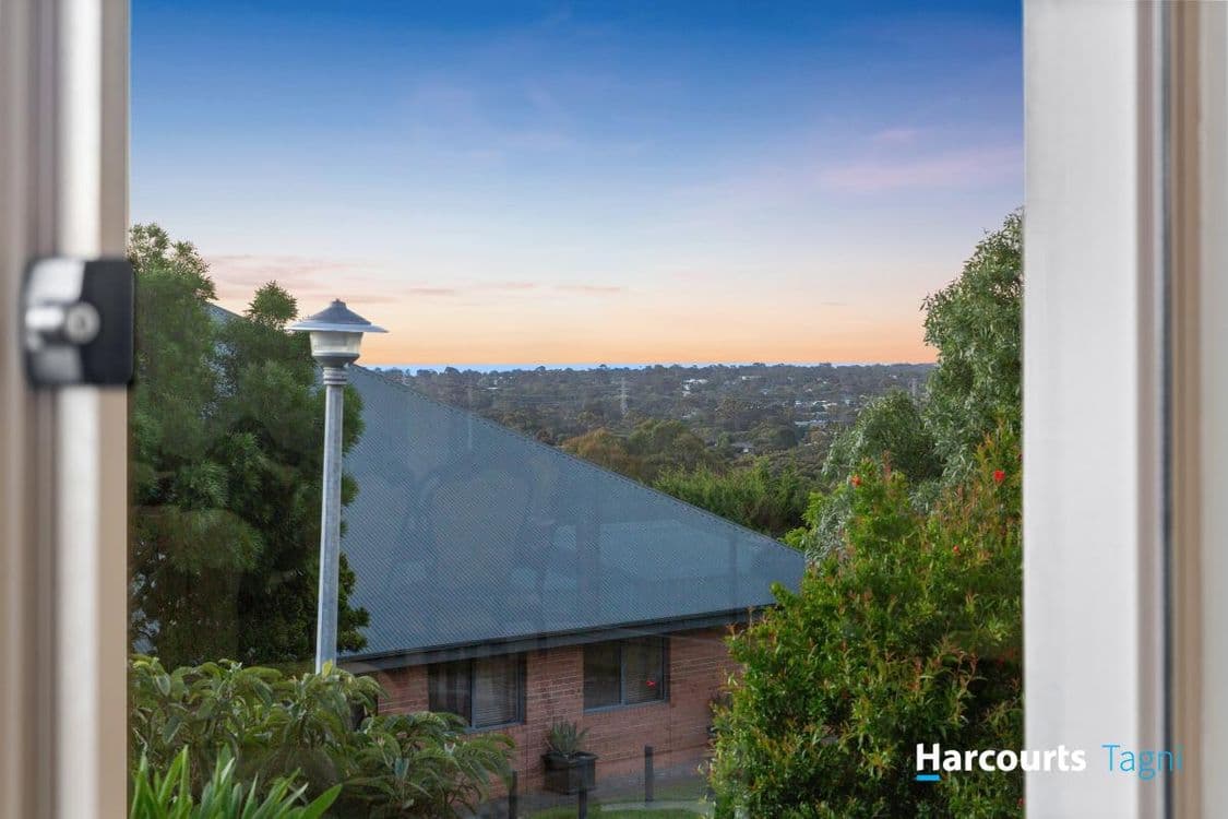 11 Ayrebank Rise, ABERFOYLE PARK, SA 5159, Aberfoyle Park - Thumbnail 4