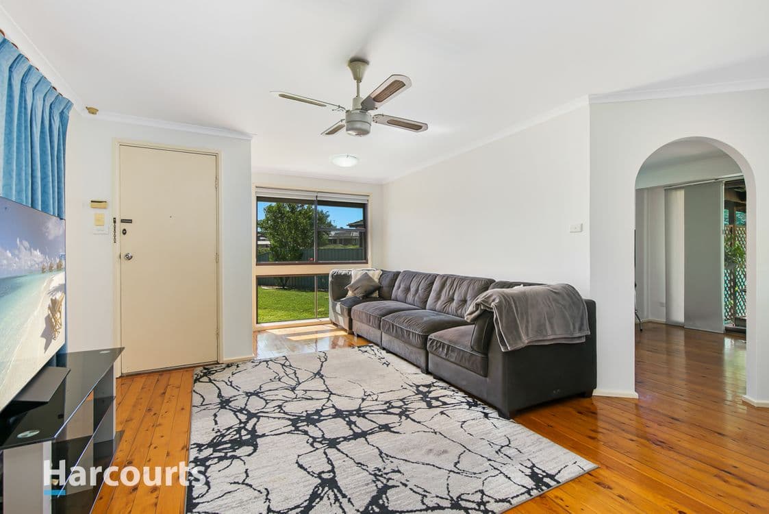 21 Horseshoe Circuit, ST CLAIR, NSW 2759, St Clair - Thumbnail 2