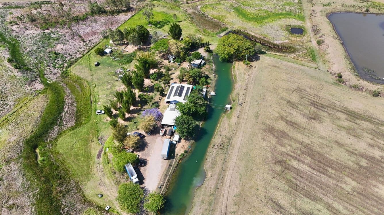 15 Ellerays Road, MCILWRAITH, QLD 4671, McIlwraith - Thumbnail 2