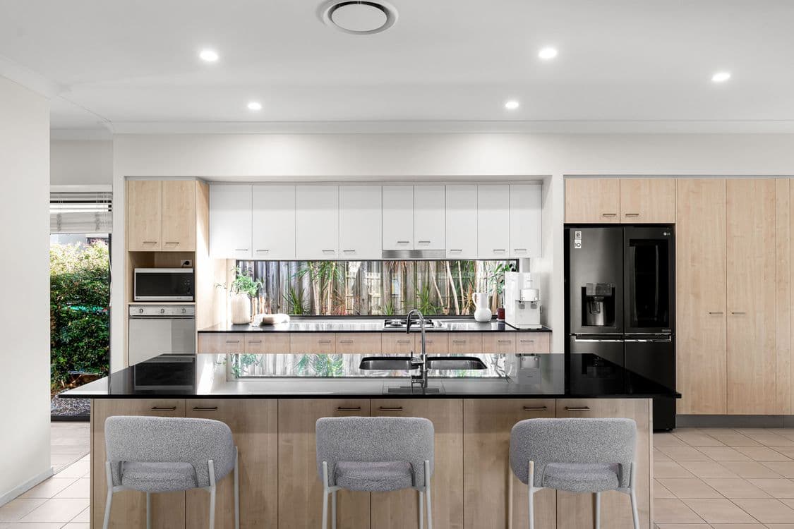 11 Hawksbury Crescent, WAKERLEY, QLD 4154, Wakerley - Thumbnail 6