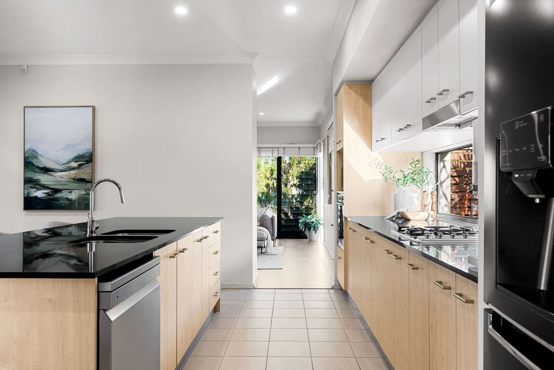 11 Hawksbury Crescent, WAKERLEY, QLD 4154, Wakerley - Thumbnail 8
