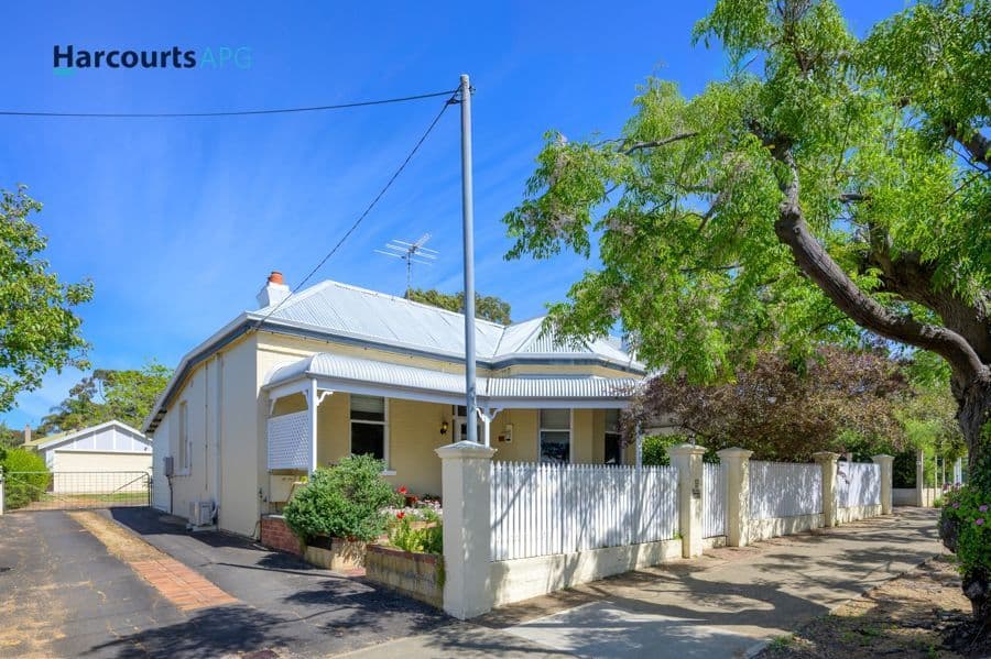 52 Tuart Street, BUNBURY, WA 6230, Bunbury - Thumbnail 3