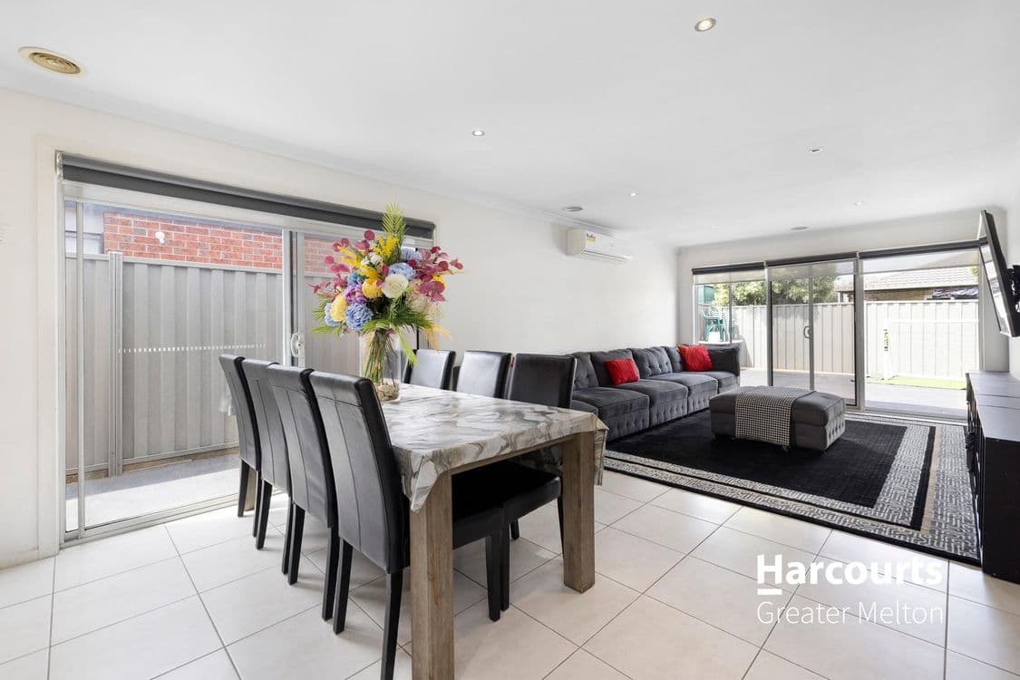 8 Bloom Avenue, KURUNJANG, VIC 3337, Kurunjang - Thumbnail 6