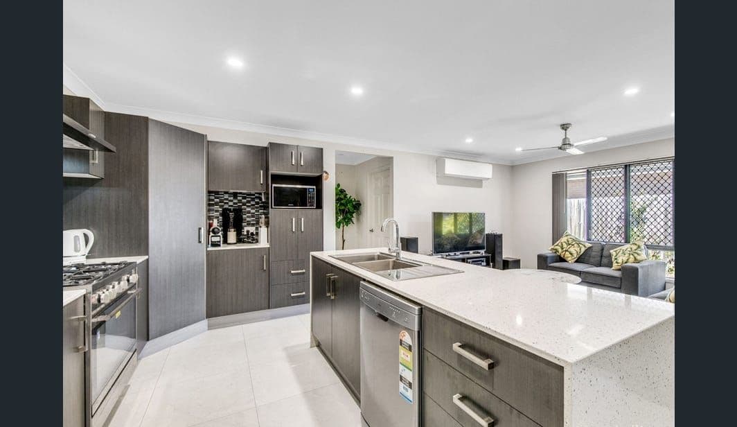 21 Johnstone Place, RIVERVIEW, QLD 4303, Riverview - Thumbnail 3