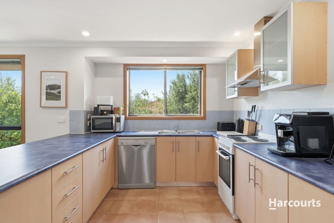 35 Natlee Crescent, OLD BEACH, TAS 7017, Old Beach - Thumbnail 5