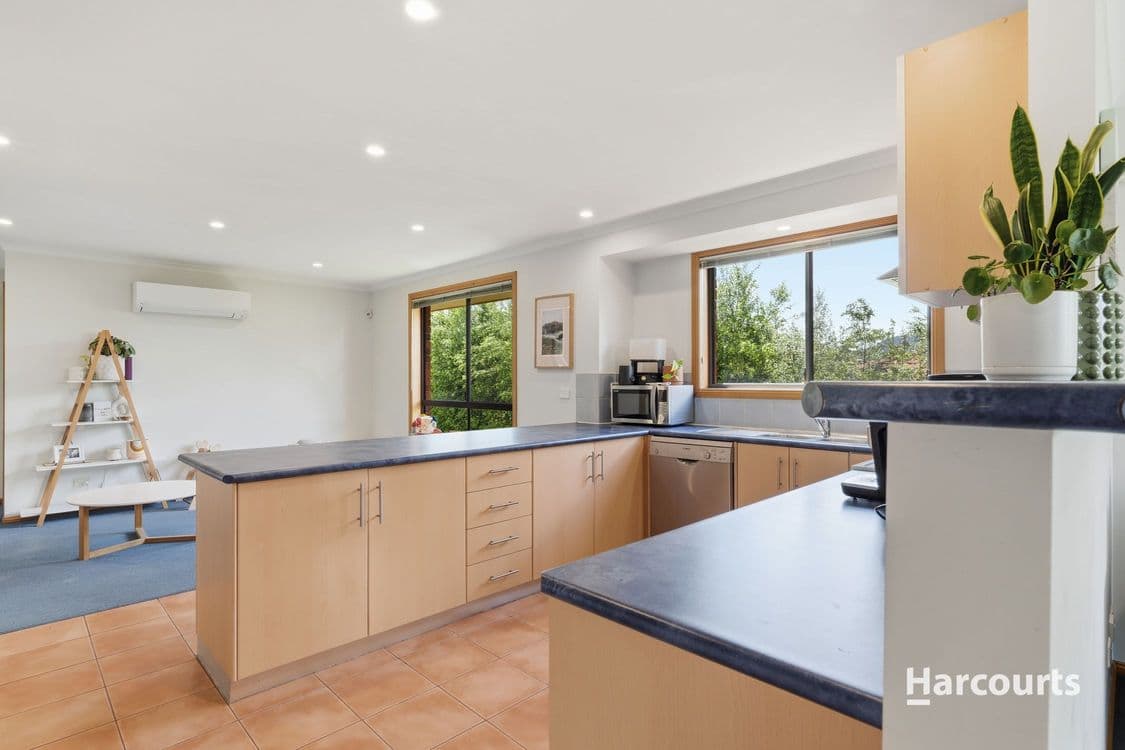 35 Natlee Crescent, OLD BEACH, TAS 7017, Old Beach - Thumbnail 6