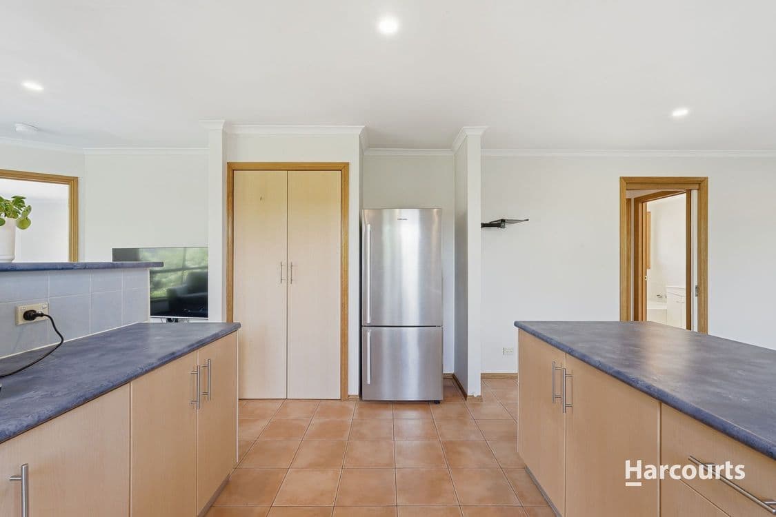 35 Natlee Crescent, OLD BEACH, TAS 7017, Old Beach - Thumbnail 7
