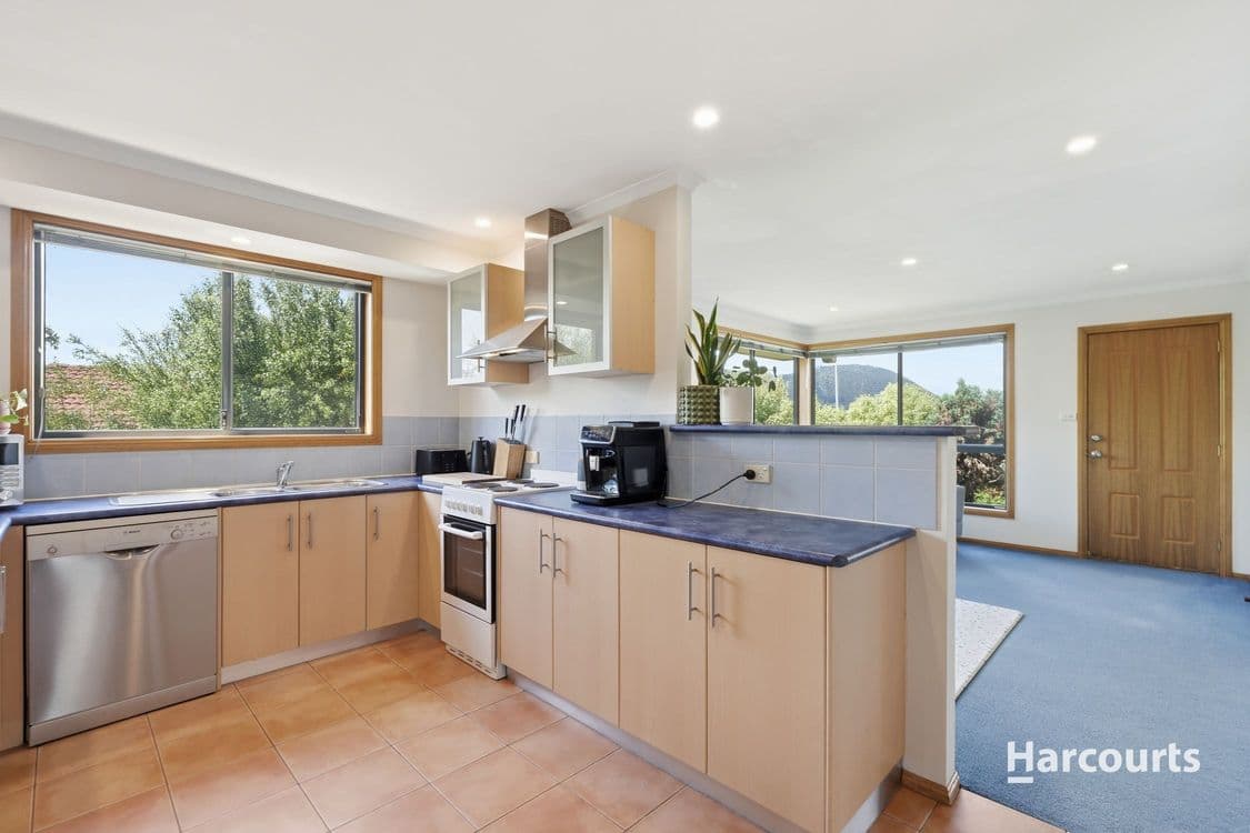 35 Natlee Crescent, OLD BEACH, TAS 7017, Old Beach - Thumbnail 8