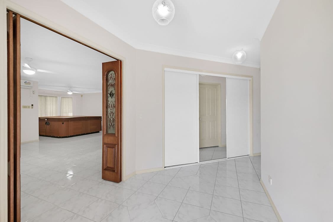 11 Greenwood Court, PARKWOOD, QLD 4214, Parkwood - Thumbnail 6