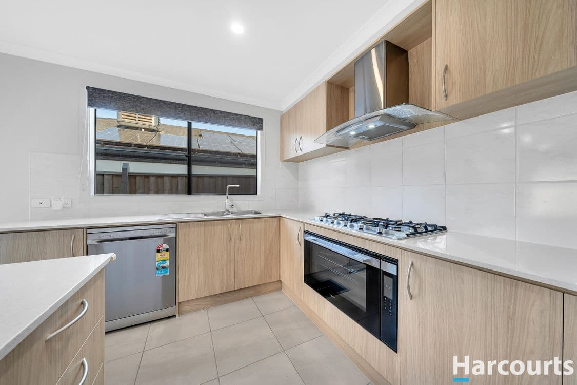 18 Willey Road, CLYDE NORTH, VIC 3978, Clyde North - Thumbnail 4