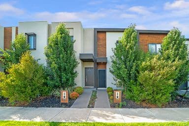 199 Waterhaven Boulevard, POINT COOK, VIC 3030, Point Cook - Image 1