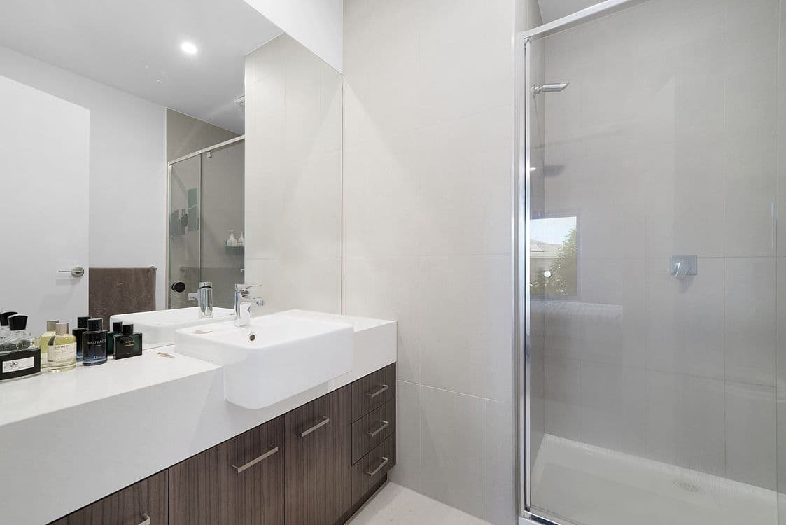 199 Waterhaven Boulevard, POINT COOK, VIC 3030, Point Cook - Thumbnail 8