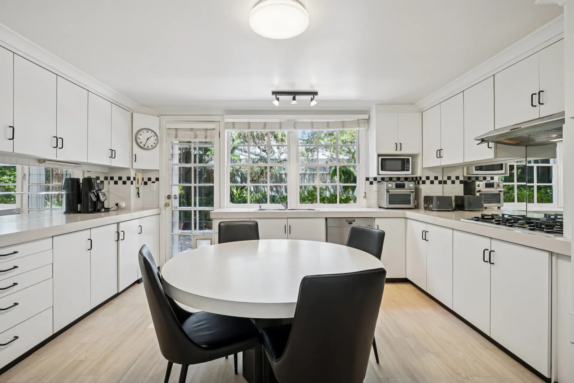 27 Colleran Way, Booragoon., Booragoon - Thumbnail 7