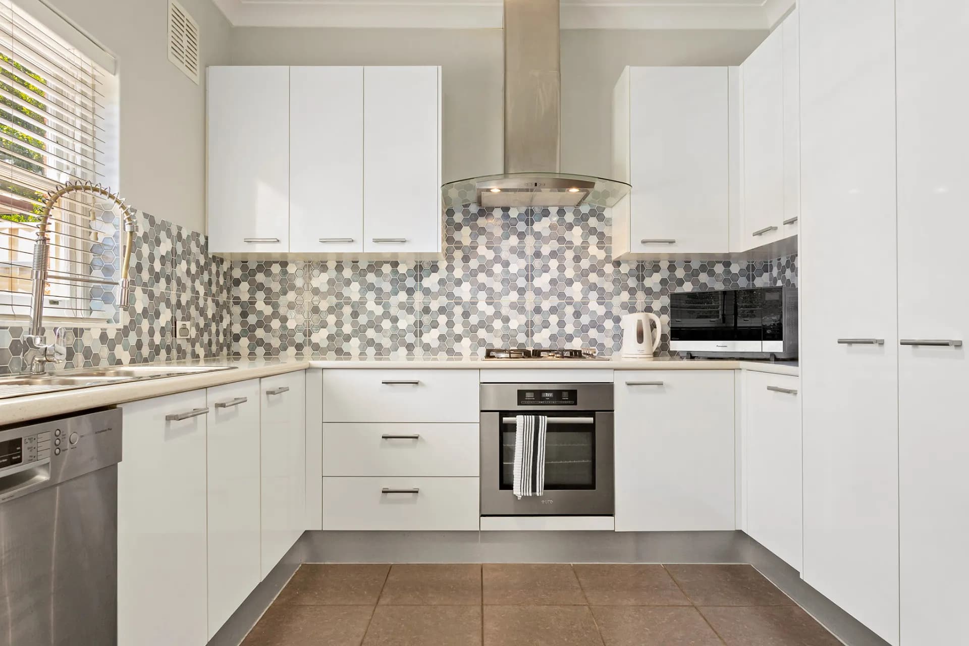 3/28-30 Nile Street, Glenelg., Glenelg - Thumbnail 6