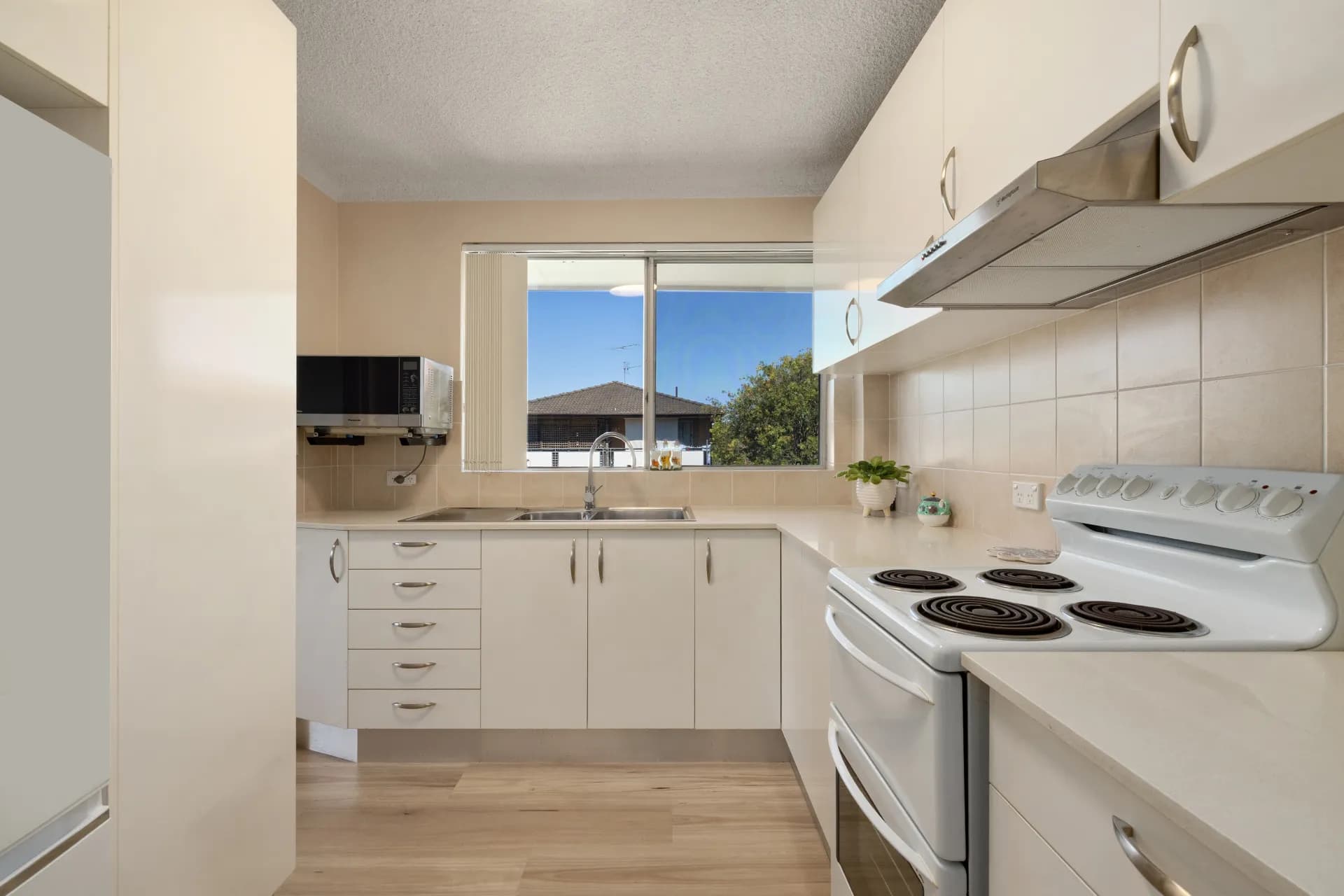 8/21 Westminster Avenue, Dee Why., Dee Why - Thumbnail 2