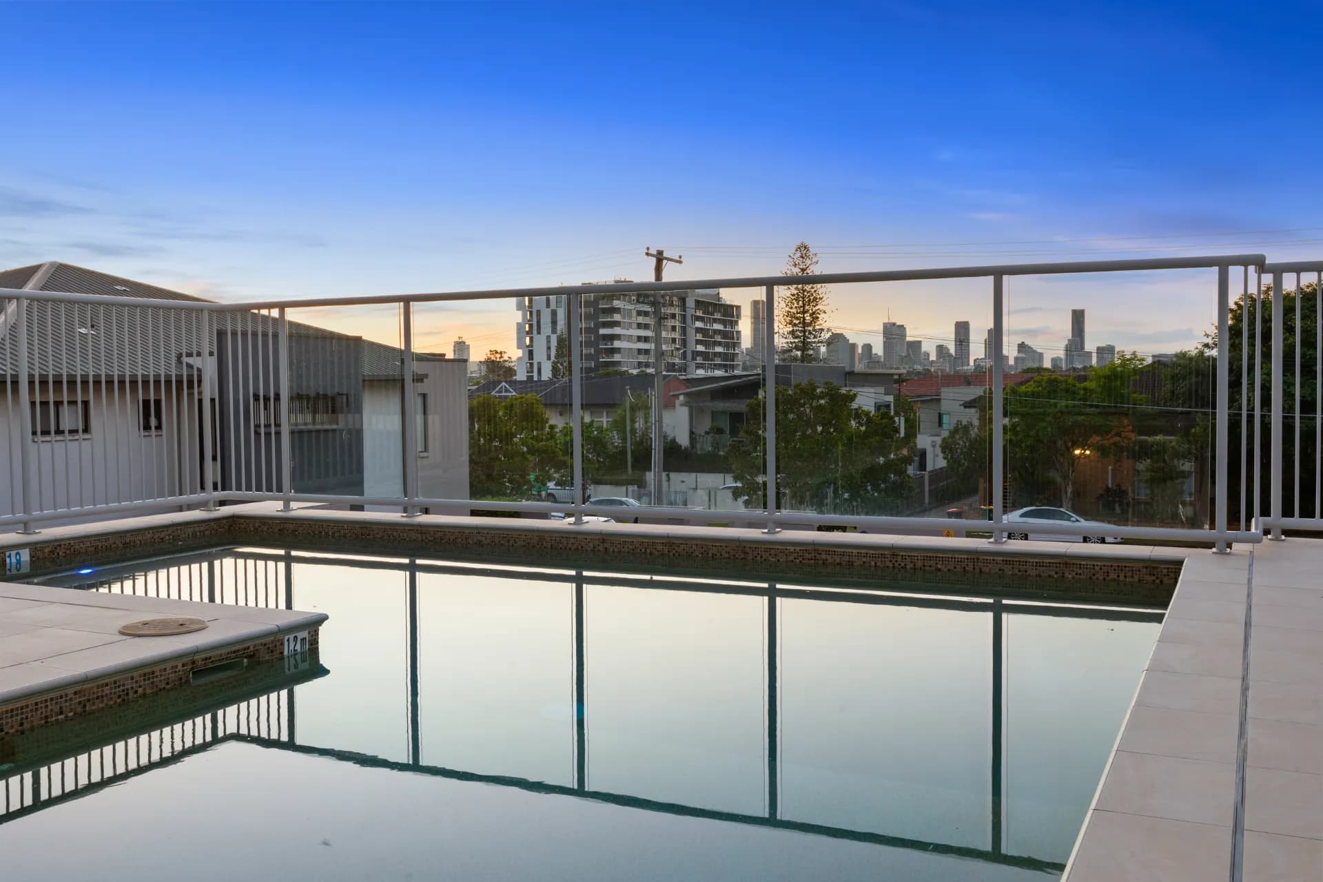 43/11 Kitchener Street, Coorparoo., Coorparoo - Image 1