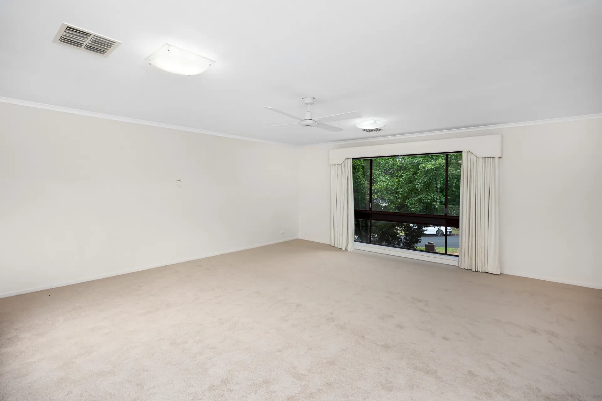 3 Allambie  Way, Mount Austin., Mount Austin - Thumbnail 2