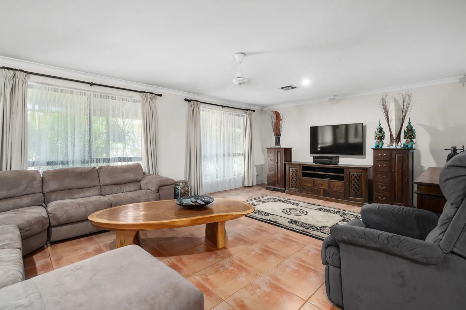13 Tuart Close, Stake Hill., Stake Hill - Thumbnail 3