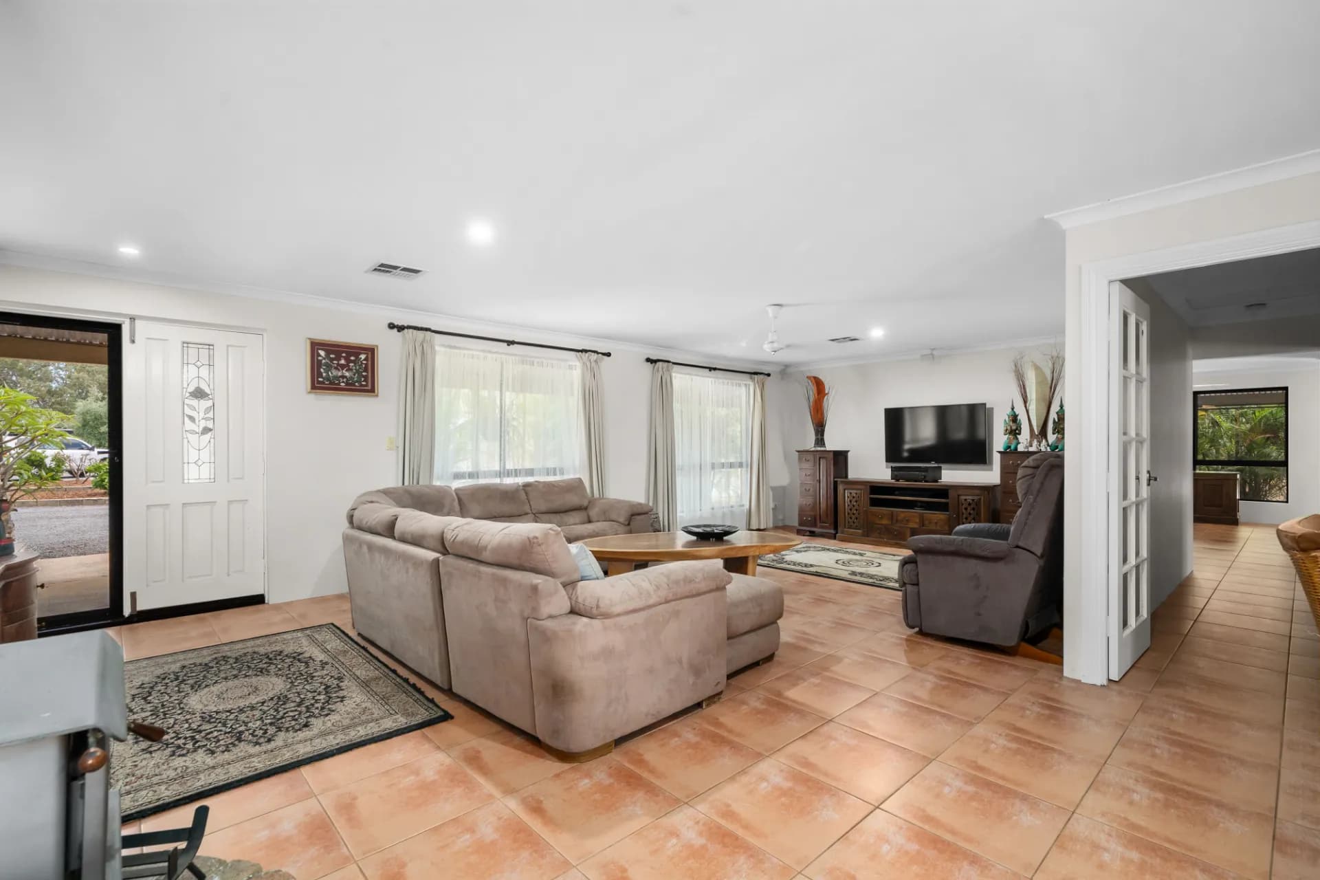 13 Tuart Close, Stake Hill., Stake Hill - Thumbnail 6